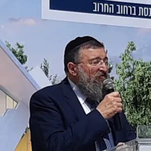 יואב בן צור
