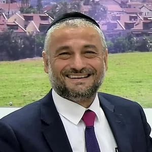 משה אבוטבול